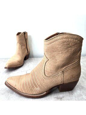 Frye Western Cowgirl Ankle Boot Sz 6 Croc Embossed Beige Leather Low Heel Bootie